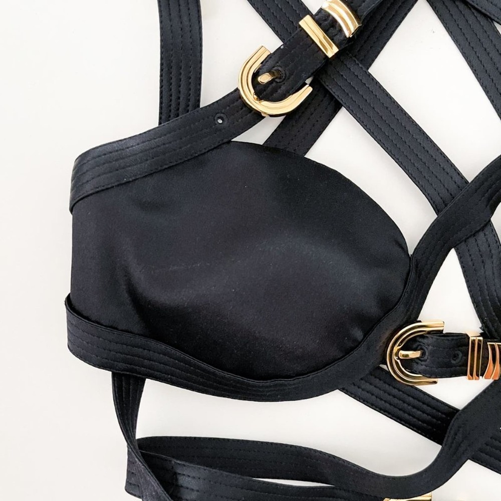 Versace Fall 2019 Runway Black Silk Satin Cage Bra Cropped Bondage Top 42 - Picture 7 of 15